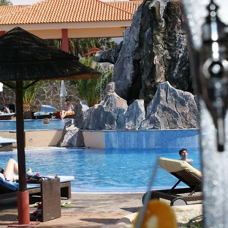 Grand Callao 4*