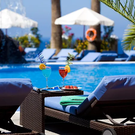 Отель Grand Callao 4*