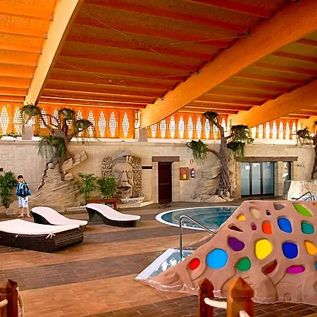 Grand Callao 4*