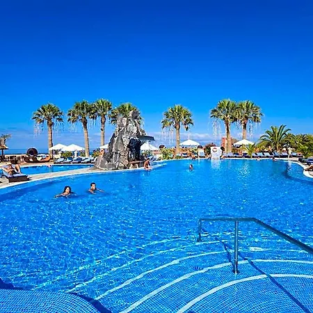 Grand Callao Hotel