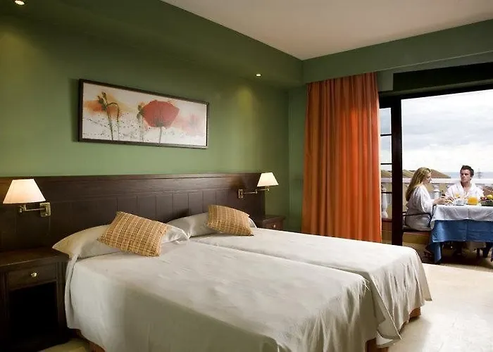 Grand Callao Otel 4*